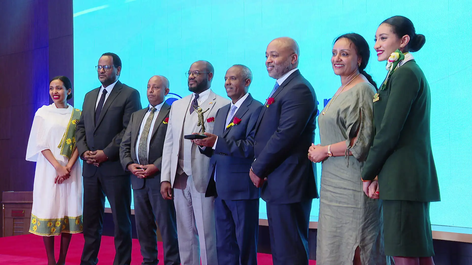 አቶ መስፍን ጣሰው ለአፍሪካ የአየር ትራንስፖርት እድገት ላበረከቱት አስተዋጽኦ ዕውቅና ተሰጣቸው